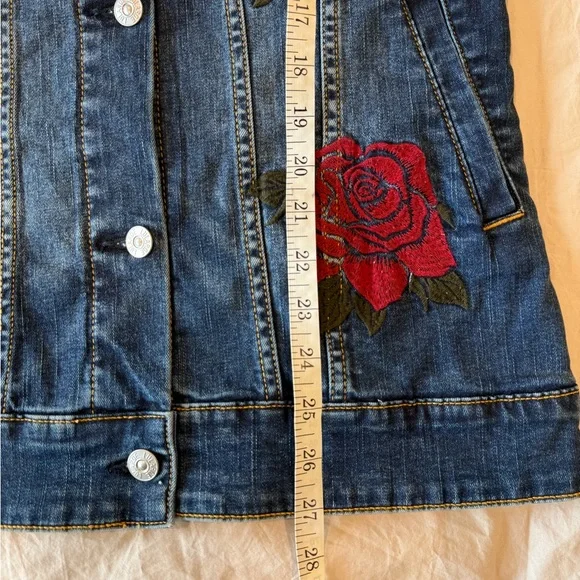 Blue Denim Jacket with Red Floral Embroidery Size Small - Picture 7 of 9
